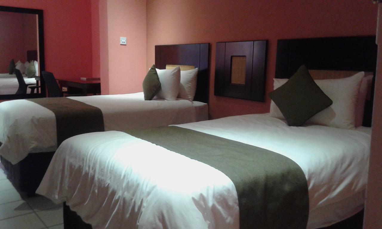 Larissa Hotel 마운 외부 사진